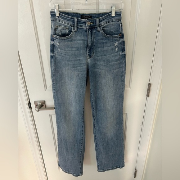 Judy Blue High Waisted Light Wash Straight Jeans - Picture 1 of 4